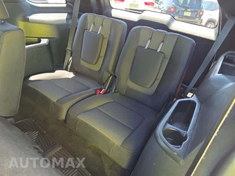 2018 Ford Explorer XLT – miniatura 11