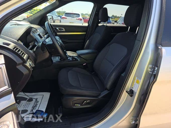 2018 Ford Explorer XLT – miniatura 3