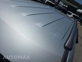 2018 Ford Explorer XLT – miniatura 9
