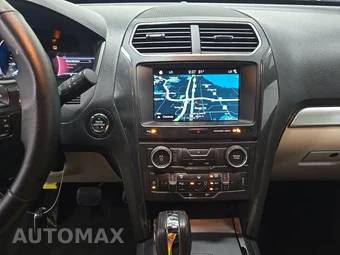 2018 Ford Explorer XLT - miniatura 11