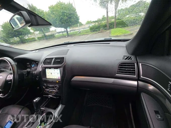 2018 Ford Explorer XLT - miniatura 20
