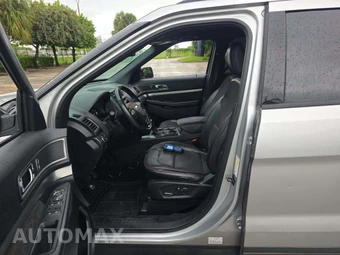 2018 Ford Explorer XLT - miniatura 6