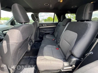 2018 Ford Explorer XLT - miniatura 11