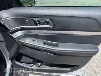 2018 Ford Explorer XLT - miniatura 14