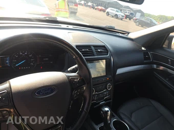 2018 Ford Explorer XLT - miniatura 11