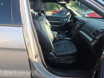 2018 Ford Explorer XLT - miniatura 8