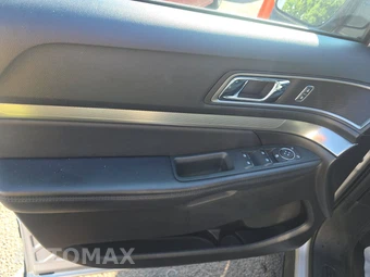 2018 Ford Explorer XLT - miniatura 9