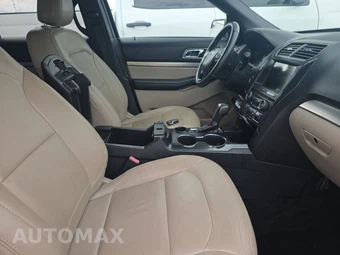 2018 Ford Explorer XLT - miniatura 8