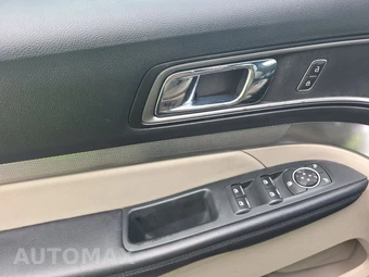 2018 Ford Explorer XLT - miniatura 9