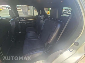 2018 Ford Explorer XLT – miniatura 10