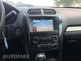 2018 Ford Explorer XLT - miniatura 10