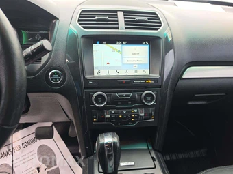 2018 Ford Explorer XLT – miniatura 7