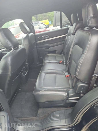 2018 Ford Explorer XLT - miniatura 13
