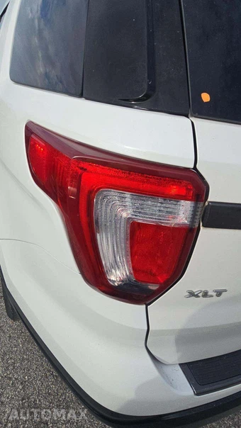 2018 Ford Explorer XLT – miniatura 24