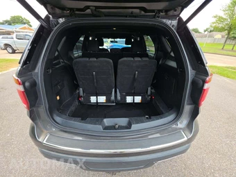 2018 Ford Explorer XLT - miniatura 12