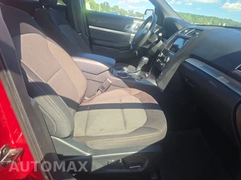 2018 Ford Explorer XLT - miniatura 8