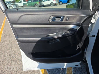 2018 Ford Explorer XLT - miniatura 9
