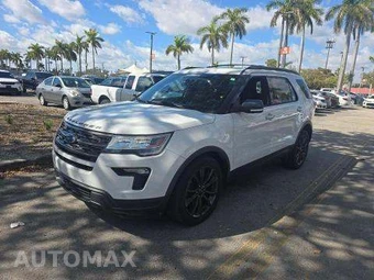 2018 Ford Explorer XLT - miniatura 1