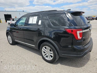 2018 Ford Explorer XLT – miniatura 6