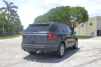 2018 Ford Explorer XLT - miniatura 6