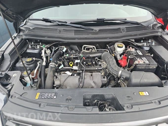 2018 Ford Explorer XLT - miniatura 16