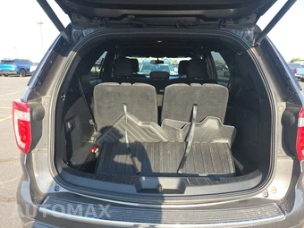 2018 Ford Explorer XLT – miniatura 17