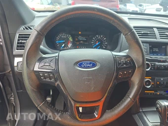 2018 Ford Explorer XLT - miniatura 10