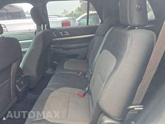 2018 Ford Explorer XLT - miniatura 13