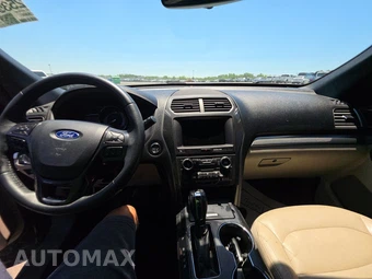 2018 Ford Explorer XLT - miniatura 11