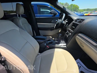 2018 Ford Explorer XLT - miniatura 8