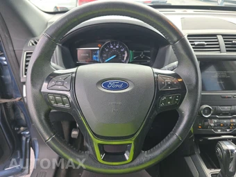 2018 Ford Explorer XLT - miniatura 10