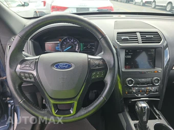 2018 Ford Explorer XLT - miniatura 11