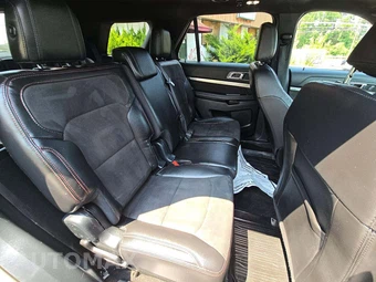 2018 Ford Explorer XLT - miniatura 17
