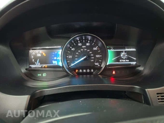 2018 Ford Explorer XLT - miniatura 9