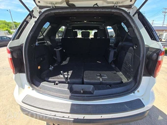 2018 Ford Explorer XLT – miniatura 15