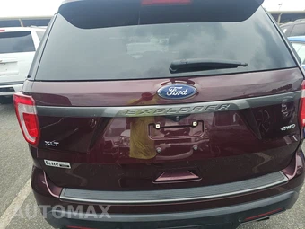 2018 Ford Explorer XLT - miniatura 5