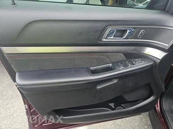 2018 Ford Explorer XLT - miniatura 9