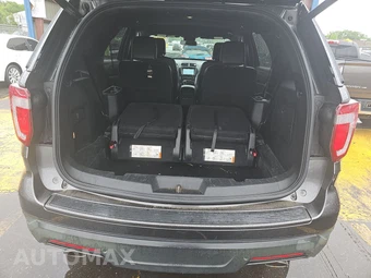 2018 Ford Explorer XLT - miniatura 17