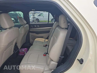 2018 Ford Explorer XLT – miniatura 13