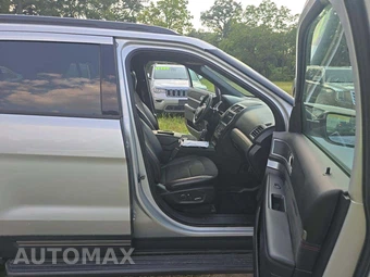 2018 Ford Explorer XLT - miniatura 16
