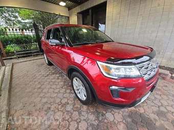 2018 Ford Explorer XLT - miniatura 4