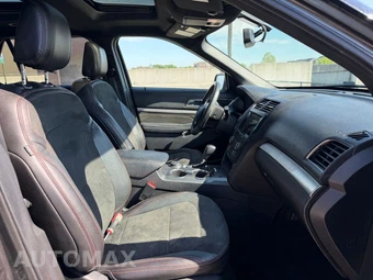 2018 Ford Explorer XLT - miniatura 11