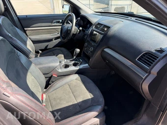 2018 Ford Explorer XLT - miniatura 12