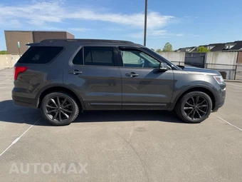 2018 Ford Explorer XLT - miniatura 4