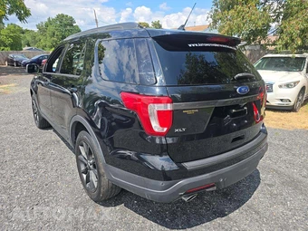 2018 Ford Explorer XLT – miniatura 2