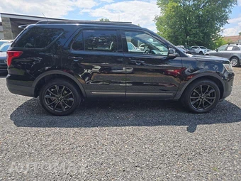 2018 Ford Explorer XLT – miniatura 4
