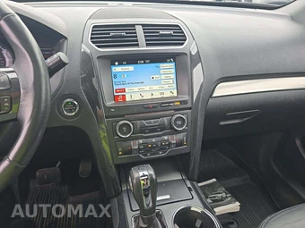 2018 Ford Explorer XLT – miniatura 10