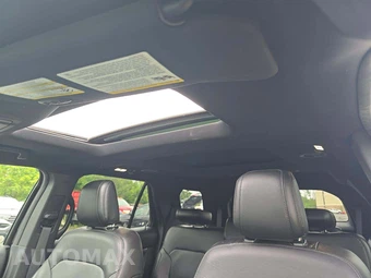 2018 Ford Explorer XLT – miniatura 11