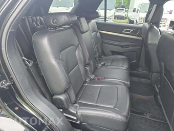 2018 Ford Explorer XLT – miniatura 17