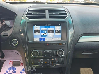 2018 Ford Explorer XLT - miniatura 7